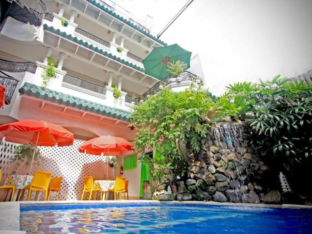 Hotel Galleria Davao Екстер'єр фото