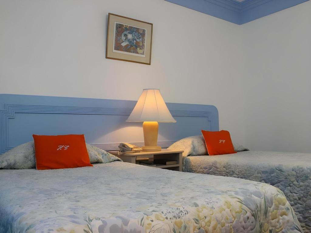 Hotel Galleria Davao Екстер'єр фото