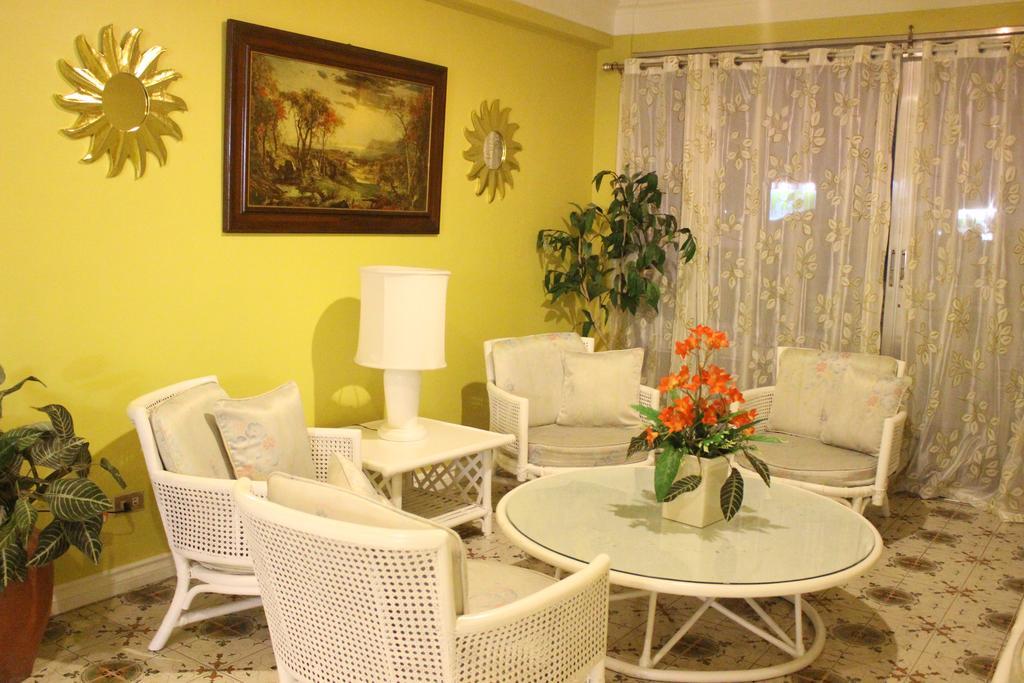 Hotel Galleria Davao Екстер'єр фото